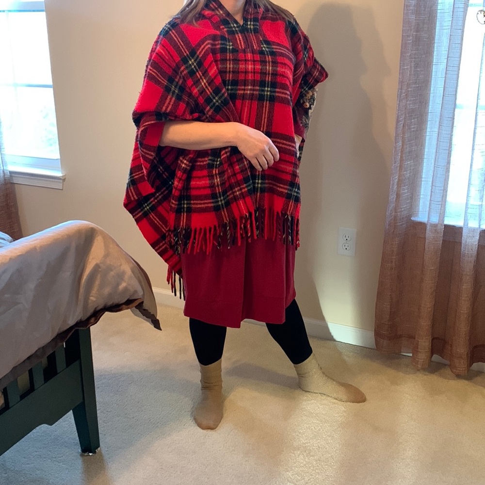 Vintage Poncho “Hunter”. 1971/72. Red plaid w/ lined hood & zipper neckline.